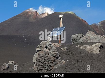 Stazione di misurazione al Monte Etna, Sicilia, Italia Foto Stock