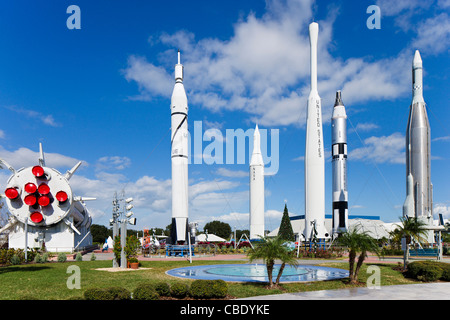 Il Razzo giardino, Kennedy Space Center Visitor Complex, Merritt Island, Florida, Stati Uniti d'America Foto Stock