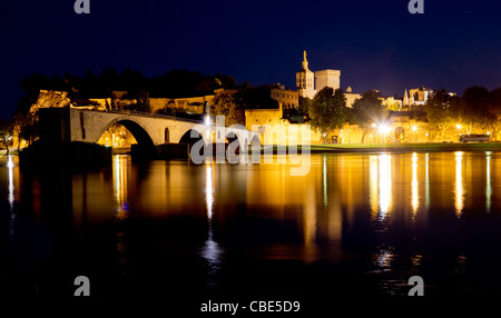 Pont Saint-Bebezet o Pont d' Avignon Foto Stock