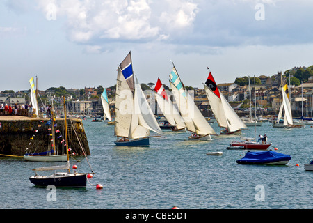 Lavaggio annuale villaggio regata, Falmouth Foto Stock