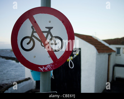 Nessun segno di ciclismo in Pittenweem, Fife Foto Stock