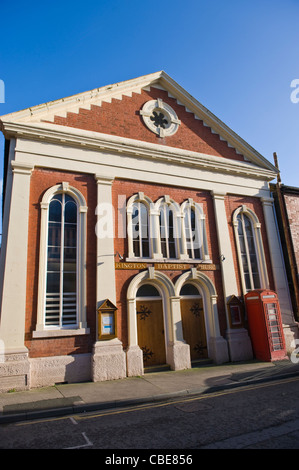 La facciata esterna di Kington chiesa battista cappella costruita 1868 a Kington Herefordshire England Regno Unito Foto Stock