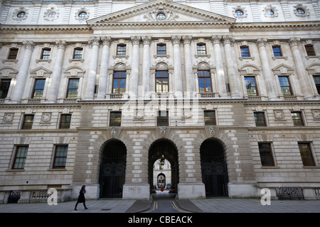 Hm revenue e dogane e hm treasury governo britannico edificio ufficiale whitehall Londra Inghilterra Regno Unito Regno Unito Foto Stock