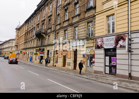 Street a Cracovia nel corso di un inizio di mattina in inverno Foto Stock