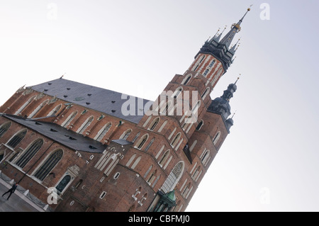 La Basilica di St Mary, Rynek Glowny, Cracovia in Polonia Foto Stock