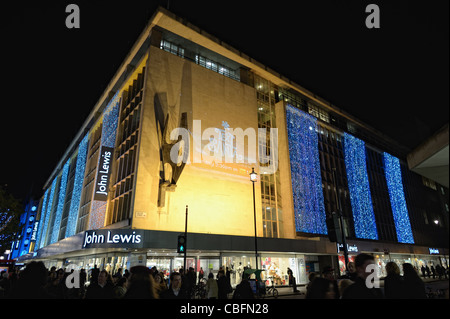 John Lewis flagship store, Oxford Street, Londra, Inghilterra, Regno Unito, nelle luci di Natale Foto Stock