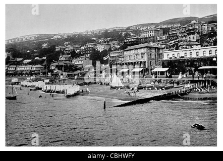 Ventnor località balneare di epoca vittoriana Isle of Wight Inghilterra beach promenade esplanade Foto Stock