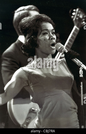 SUGAR PIE DESANTO US R&B cantante in 1965. Foto Tony Gale Foto Stock