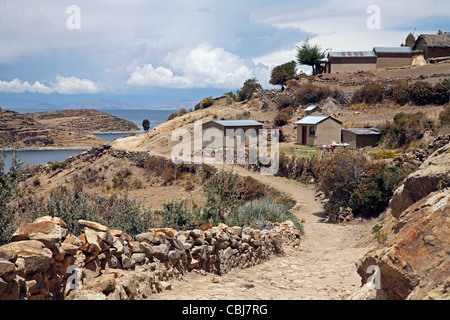 Sentiero escursionistico sull isola di Isla del Sol nel Lago Titicaca, Bolivia Foto Stock