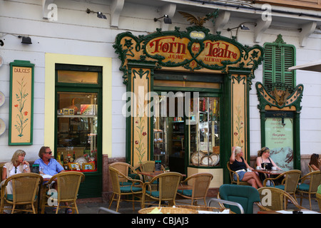 Forn des Teatre uno stile tradizionale caffetteria e pasticceria nel centro di Palma di Maiorca Spagna Foto Stock