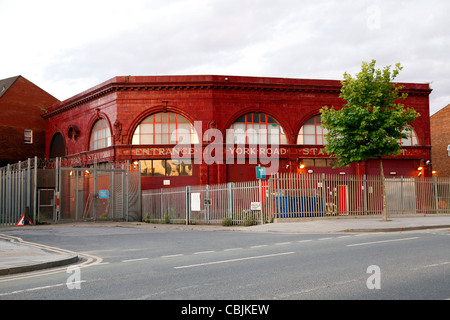 York Road in disuso. Stazione della metropolitana di Londra Foto Stock