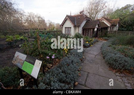 Isola d'anatra cottage, uffici di Londra Parchi e giardini storici fiducia in St James Park, costruito nel 1841 Foto Stock