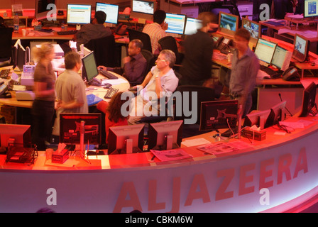 La scena presso la sala stampa di Al Jazeera International. Foto Stock