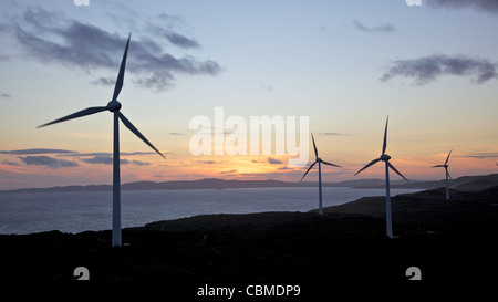 Tramonto a Albany Wind Farm, vicino alla città con lo stesso nome in Western Australia. Foto Stock