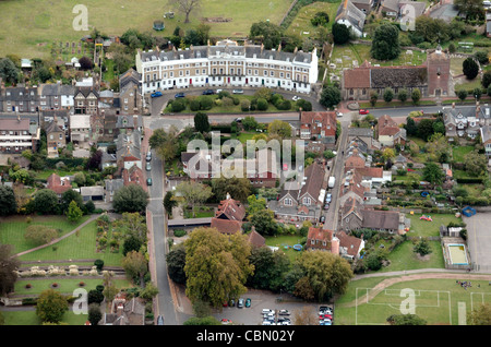 Vista aerea del priory mezzaluna in Southover High Street, Lewes, East Sussex, Inghilterra Foto Stock