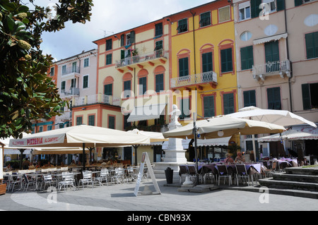 Cafe scene, Lerici, Liguria, Italia Foto Stock