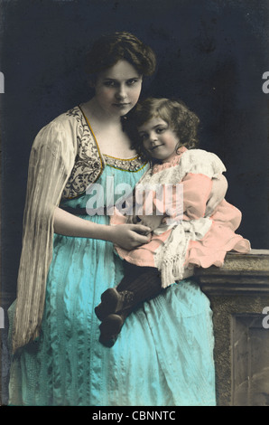 Splendida epoca Edoardiana madre e figlia Foto Stock