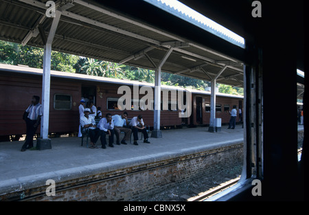 Stazione ferroviaria, Kandy, Sri Lanka Foto Stock