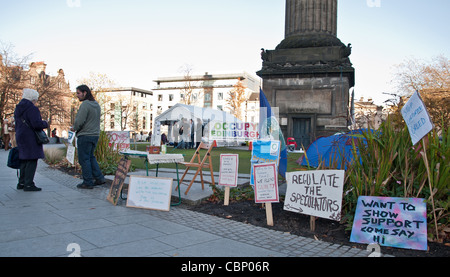 Occupare Edimburgo parte di protesta di tutto il mondo anti movimento capitalista, St Andrews Square Edinburgh Foto Stock