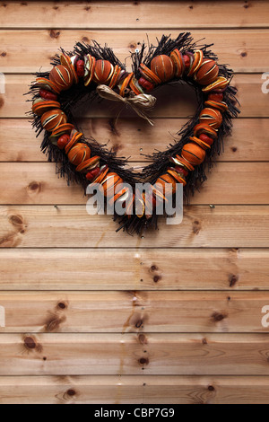 A forma di cuore ad ghirlanda, bagno Mercatino di Natale, Inghilterra Foto Stock