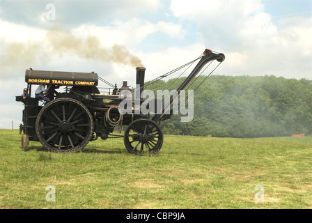 Un Fowler 8nhp B5 locomotiva stradale gru motore, costruito 1901 e qui illustrato sulla South Downs a Wiston Rally a vapore. Foto Stock