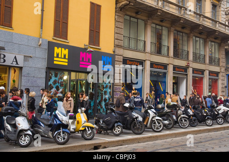 Via Torino street milano lombardia italia Europa Foto Stock