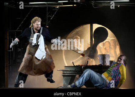 SIEGFRIED, Siegfried - Musica di Richard WAGNER - Deuxième journée en trois Actes du festival scénique : L'anneau du Nibelung - Foto Stock