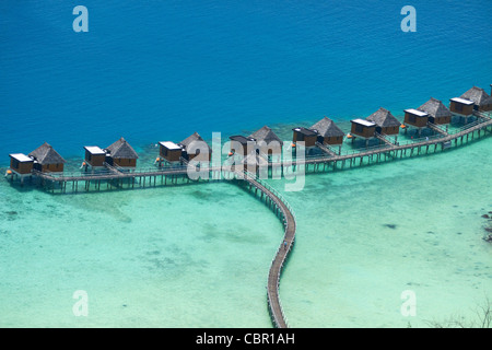 Likuliku Lagoon Resort, Malolo Island, Isole della Mamanuca, Figi, South Pacific - aerial Foto Stock