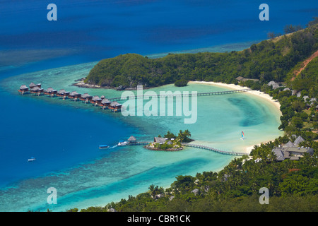 Likuliku Lagoon Resort, Malolo Island, Isole della Mamanuca, Figi, South Pacific - aerial Foto Stock