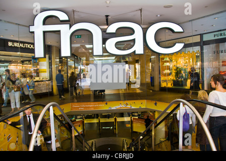 Parigi, Francia, FNAC Audio archivio visivo, dettaglio segno, nel Centro Commerciale per lo Shopping su Avenue. Champs Elysees Foto Stock