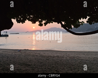 Dh Repulse Bay beach STANLEY BAY HONG KONG Sunset beach oltre il mare della Cina del Sud sunsetting Foto Stock