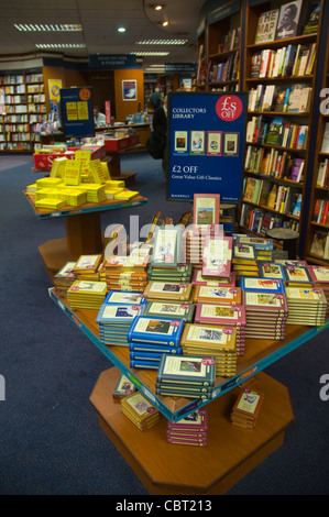 Blackwells academic bookstore interno Charing Cross Road Central Londra Inghilterra Regno Unito Europa Foto Stock