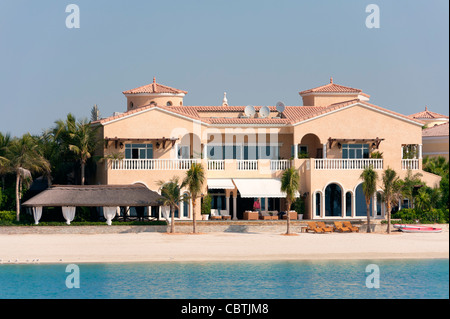 Villa residence situato sulla frond di Palm Jumeirah a Dubai negli Emirati Arabi Uniti Foto Stock