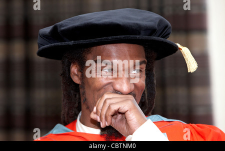 Poeta, commediografo e autore Benjamin Zephaniah. Foto Stock