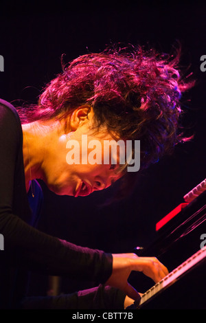 HIROMI suonare il pianoforte su Jimmy Lyons tappa - 54TH MONTEREY JAZZ FESTIVAL 2011 Foto Stock