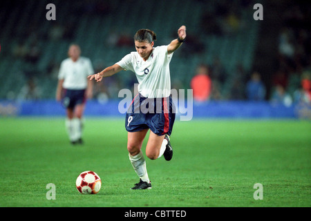 Mia Hamm (USA) concorrenti in la medaglia d'oro partita contro la Norvegia al 2000 Olimpiadi Estive Foto Stock