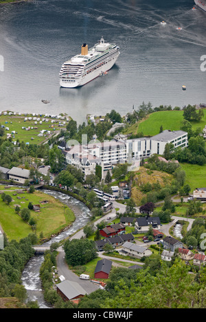 Navi da Crociera in Geirangerfjord, Norvegia Foto Stock