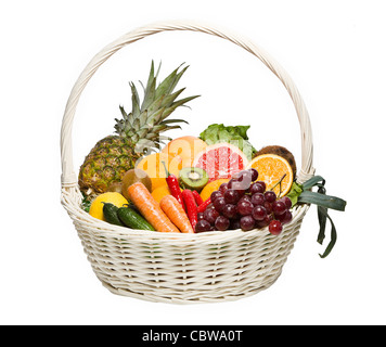 Mangiare sano nel cestello isolato su bianco Foto Stock