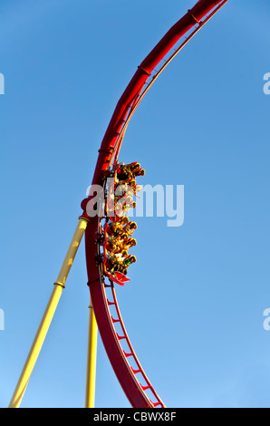 Hollywood Rip Ride Rockit X-Car Coaster il brivido della corsa sulle montagne russe al Universal Studios Orlando Florida Foto Stock