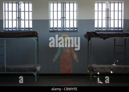 Un dormitorio cella di Robben Island prigione, Cape Town, Sud Africa Foto Stock