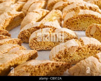 Asciugare Cantuccini cookies caratteristica per le vacanze di Natale. Foto Stock
