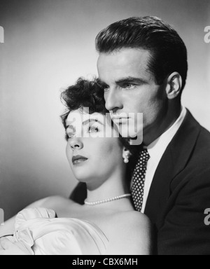 Montgomery Clift e Elizabeth Taylor - Un posto al sole - diretto da George Stevens nel 1951 Foto Stock