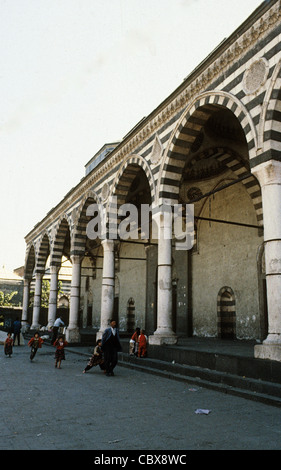 Diyarbakir è più vecchia moschea, Grande moschea Ulu Cami, musulmani gara alla preghiera Foto Stock
