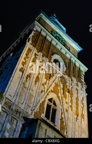 Torre di la Basilica di St Mary, Rynek Glowny, Cracovia Foto Stock