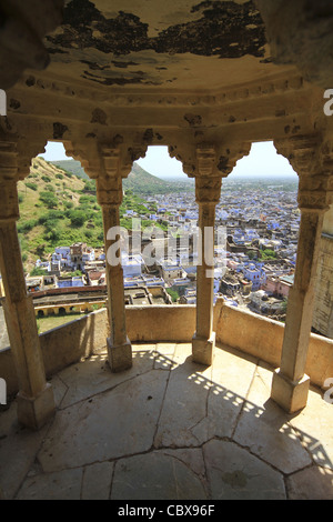 Vista di Bundi Rajasthan in India da finestra in Bundi Fort Foto Stock