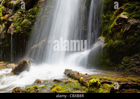 La cascata di close-up per la carta da parati o sfondi Foto Stock