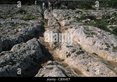 Il Clapham Junction solchi di carri, Malta, Mediterranea Foto Stock