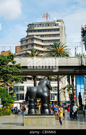 La scultura figurativa del pittore e scultore Fernando Botero Angulo, Plaza Botero, Medellin, Colombia Foto Stock