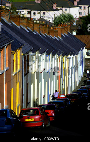 Case a schiera nel Bogside, Londonderry, Irlanda del Nord. Foto Stock