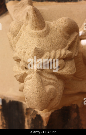 Gargoyle intagliati a Lichfield Cathedral Foto Stock